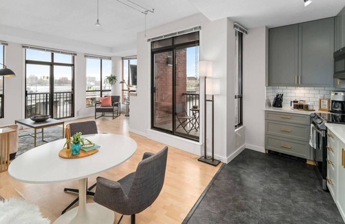 Downtown Victoria Condo | Water views from every window