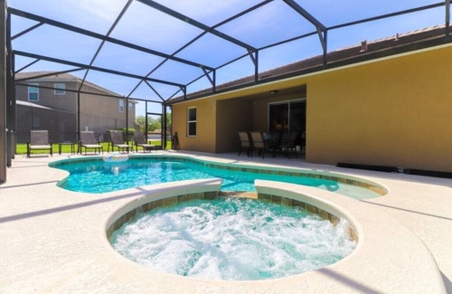 Calabria Villa | CA9109SC - Luxury Pool-Spa Villa for Up to 10 Guests