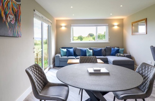 Corwen Cottage | Cabin ∙ 2 bedrooms ∙ 4 guests