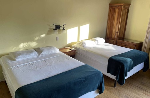Tela House | Cabaña (free breakfast)