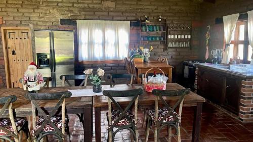 Tequisquiapan House | Cabaña Magnolias con albercajacuzzi