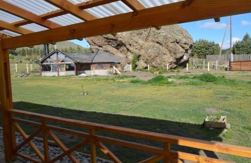 Dina Huapi House | Cabaña Piedra Hermosa