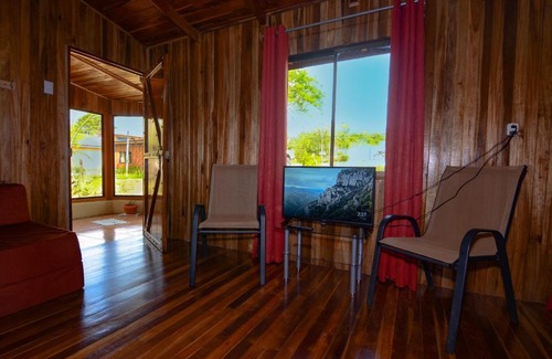 Monteverde Ski Chalet | Cabaña Rustica Roca Verde