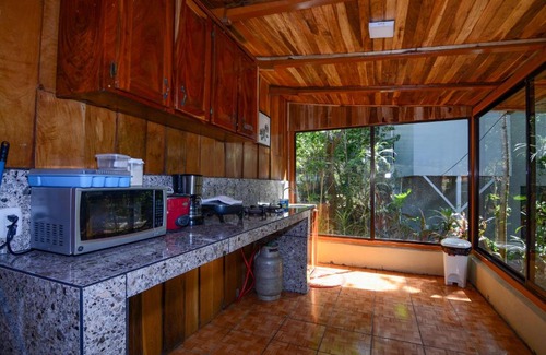 Monteverde Ski Chalet | Cabaña Rustica Roca Verde