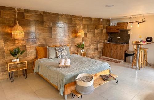 Marinilla Apartment | Cabañas con jacuzzi y chimenea - Casa Floral, Marinilla