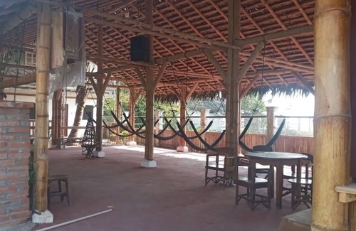 Manglaralto House | Cabañas Frente a la Playa a 5 Minutos de Montañita
