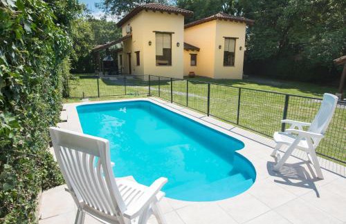 Villa San Lorenzo Cabin | Cabañas La Escondida
