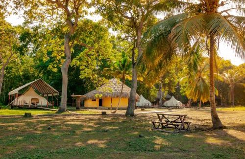 Santa Marta Hotel | Cabañas Tequendama - Parque Tayrona