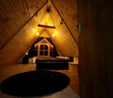 Calatele Ski Chalet | Cabană Panoramic Aframe