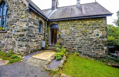 Dolgellau Hostel | Caban Cadair Idris Bunkhouse