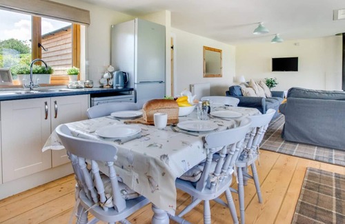 Graig Ski Chalet | Caban Cwm Hedd in the beautiful Newport