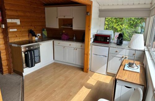 Bronaber House | Caban Enfys