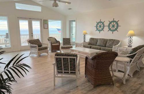 Fort Morgan House | Cabana Beach Sanibel on the Beach