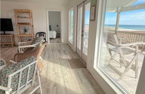 Fort Morgan House | Cabana Beach Sanibel on the Beach