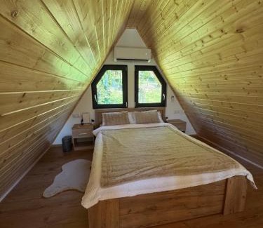 Bran Ski Chalet | Cabana Bucegi View A-Frame Bran