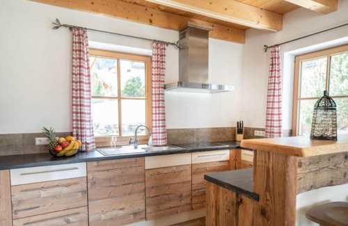 Cavnic Cabin | Cabana Luna