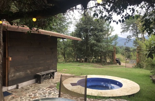 Valle de Bravo Cabin | Cabana with Jacuzzi next to the Montealto Ecological Reserve