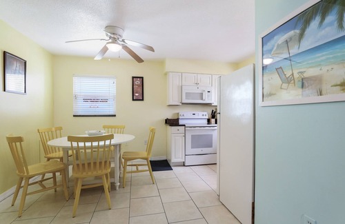 Siesta Key Village Apartment | Cabanas on Canal, Located on the Infamous Siesta Key!