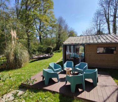 Amiens House | Cabane bleue des Hortillonnages