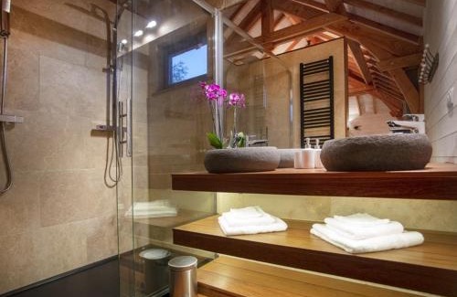 Alzonne House | Cabane de Prestige avec Jacuzzi et Sauna privatifs