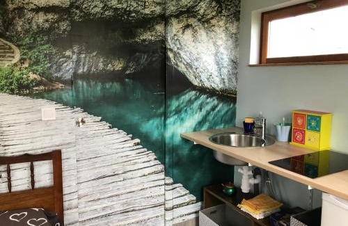 La Capelle Other | Cabane du hérisson
