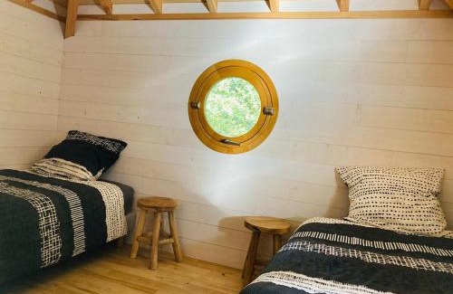 Brive-la-Gaillarde Ski Chalet | Cabane La Douce Parenthese