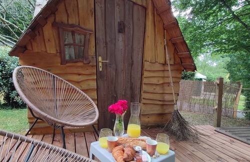 Guenrouet Cabin | Cabane Magique Insolite Avec Spa Privatif & Petits Déjeuners