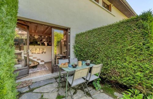 Menthon-Saint-Bernard Apartment | Cabane pour vos vacances à 190m du lac d’Annecy
