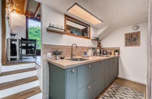 Menthon-Saint-Bernard Apartment | Cabane pour vos vacances à 190m du lac d’Annecy