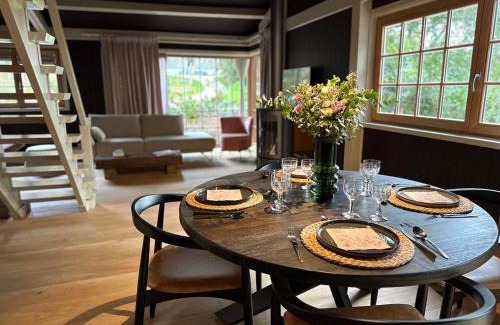Incourt Hotel | Cabanes avec jacuzzi les pieds dans la vignes