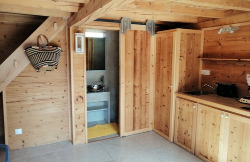 Sapois Ski Chalet | Cabanon SudVosgesParcrégionaldesballons ProcheGérardmer Intimate nature encounter.