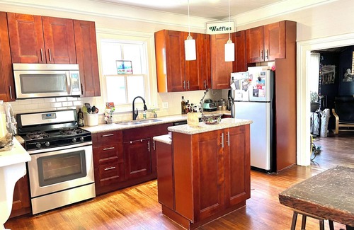 East Side House | Cabbagetown Charmer, Walk to so much in Atlanta