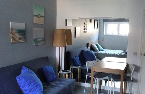 Viana do Castelo Cabin | Cabedelo Seaside Guesthouse - WIND ROOM