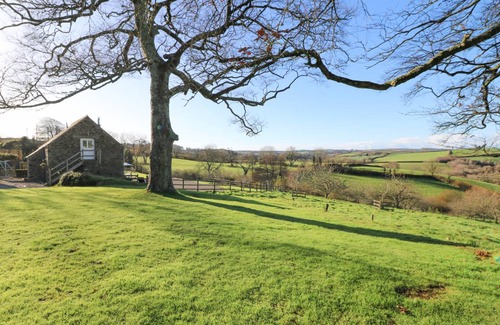 Saltash Cottage | Cabin ∙ 1 bedroom ∙ 2 guests
