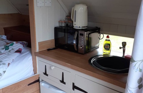 Chippenham Cabin | Cabin ∙ 1 bedroom ∙ 2 guests