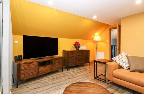 Glenisla Cottage | Cabin ∙ 1 bedroom ∙ 2 guests