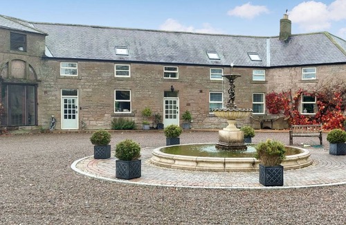 Berwick-upon-Tweed Cottage | Cabin ∙ 1 bedroom ∙ 2 guests