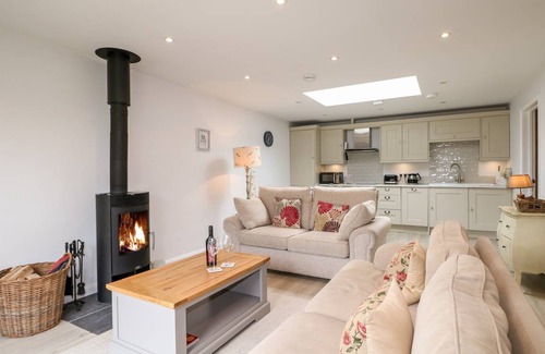 Fareham Cottage | Cabin ∙ 1 bedroom ∙ 4 guests