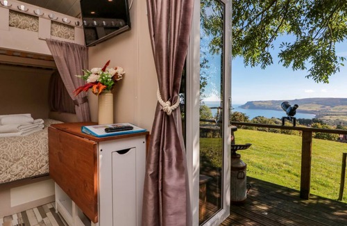Robin Hood's Bay Cottage | Cabin ∙ 1 bedroom ∙ 2 guests