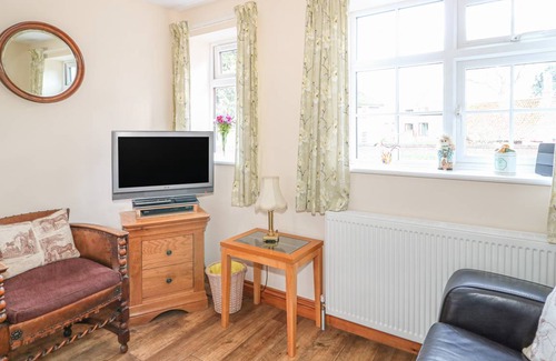 Burgh le Marsh Cottage | Cabin ∙ 1 bedroom ∙ 2 guests