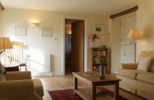 Axbridge Cottage | Cabin ∙ 1 bedroom ∙ 2 guests