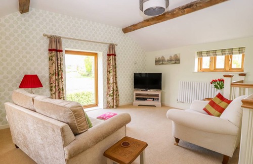 Maesbury Marsh Cottage | Cabin ∙ 1 bedroom ∙ 2 guests