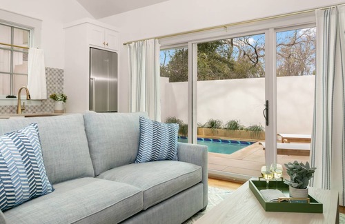Fredericksburg Cottage | Cabin ∙ 1 bedroom ∙ 2 guests