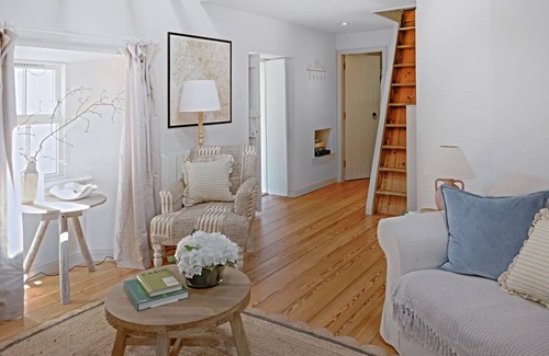 Huntly Cottage | Cabin ∙ 1 bedroom ∙ 2 guests