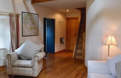 Huntly Cottage | Cabin ∙ 1 bedroom ∙ 2 guests