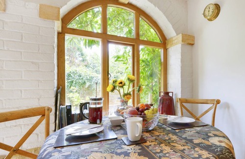 South Petherton Cottage | Cabin ∙ 1 bedroom ∙ 2 guests