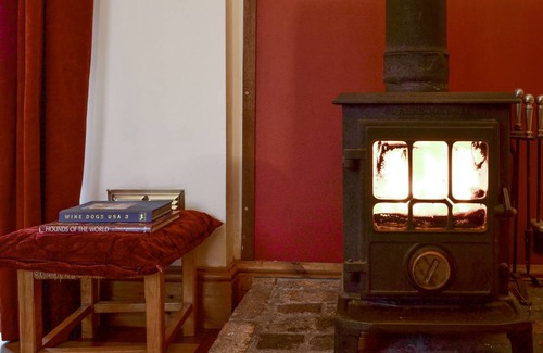 Buxworth Cottage | Cabin ∙ 1 bedroom ∙ 2 guests