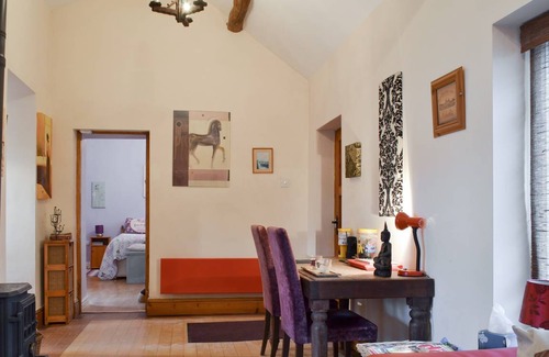 Buxworth Cottage | Cabin ∙ 1 bedroom ∙ 2 guests