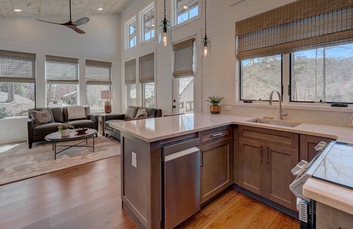 Mineral Bluff Cottage | Cabin ∙ 1 bedroom ∙ 2 guests