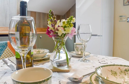 Cowbeech Cottage | Cabin ∙ 1 bedroom ∙ 2 guests